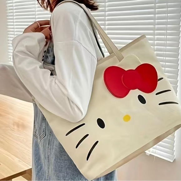 Hello kitty tote bag - Picture 2 of 3